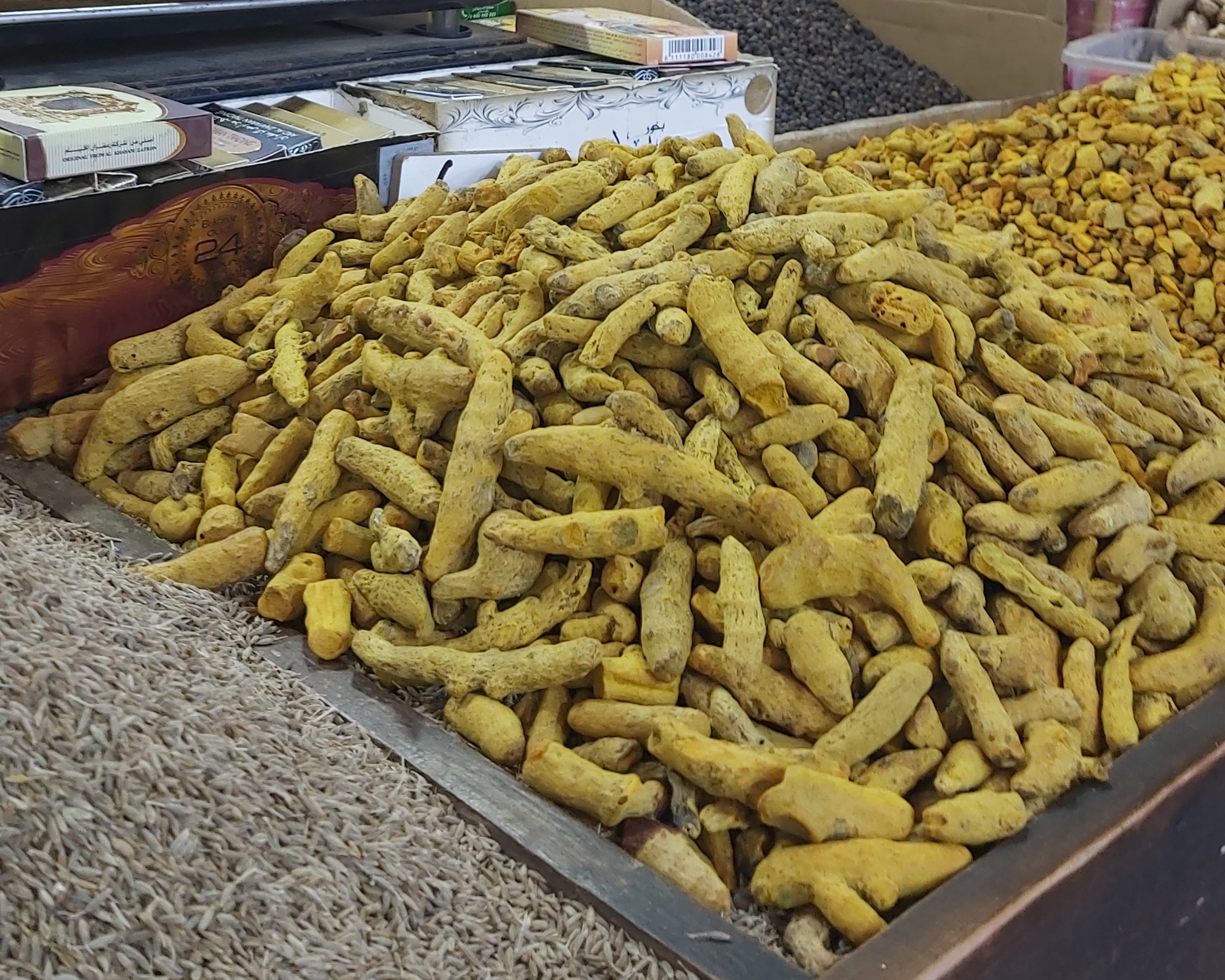 Turmeric, the golden treasure of Moroccan cuisine