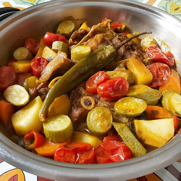 Beef tagine with vegetables